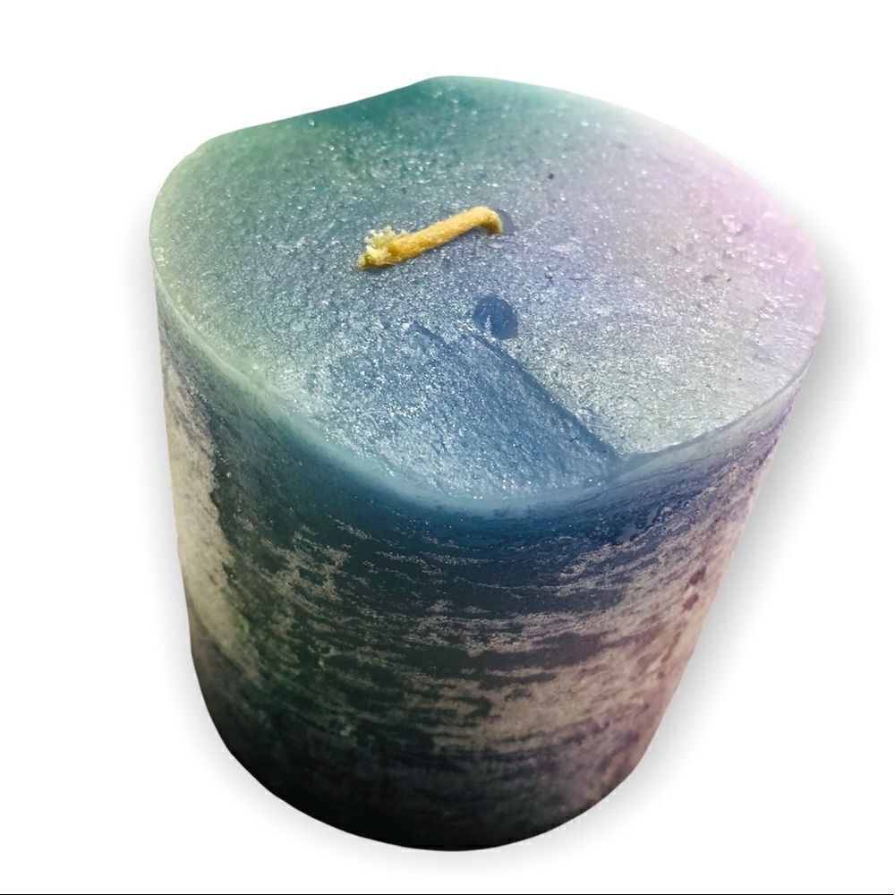 Handcrafted Timber Scented Candle (Purple/Blue/Green) - Picture 8 of 8